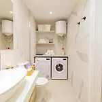 Deluxe Strada Apartament